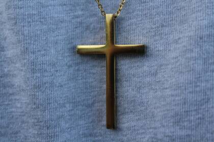 A golden cross.